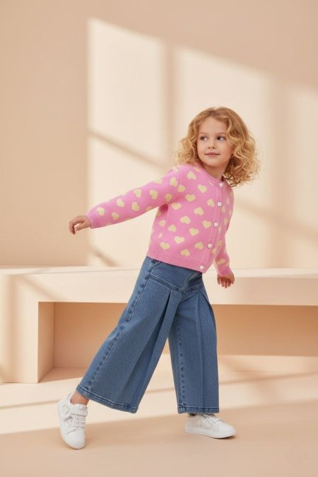 طقم بناتي مكون من قطعتين للاعمار ٢-١٠سنوات