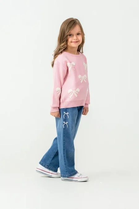 طقم بناتي بلوزة صوف مع بنطال جينز للأعمار ٣-٧ سنوات