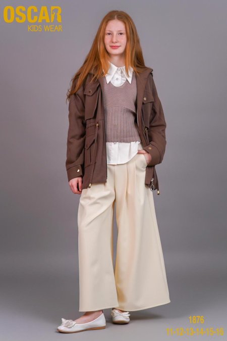 طقم بناتي محير مكون من ٤ قطع للاعمار من ١٠-١٦ سنة