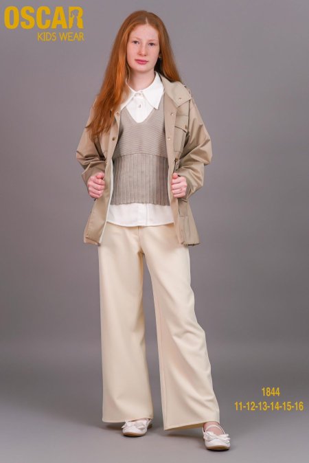 طقم بناتي محير مكون من ٤ قطع للاعمار من ١٠-١٦ سنة