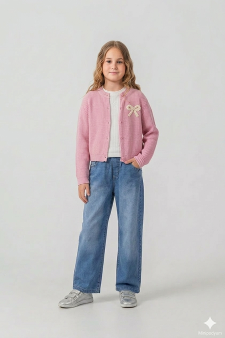 طقم بناتي مكون من ٣ قطع للأعمار ٧-١٠ سنوات