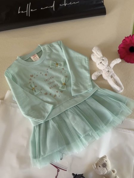 LIGHT GREEN