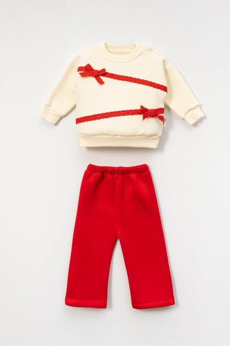 طقم بناتي شتوي باللون الأحمر والبيج للأعمار ٦-٢٤ شهر