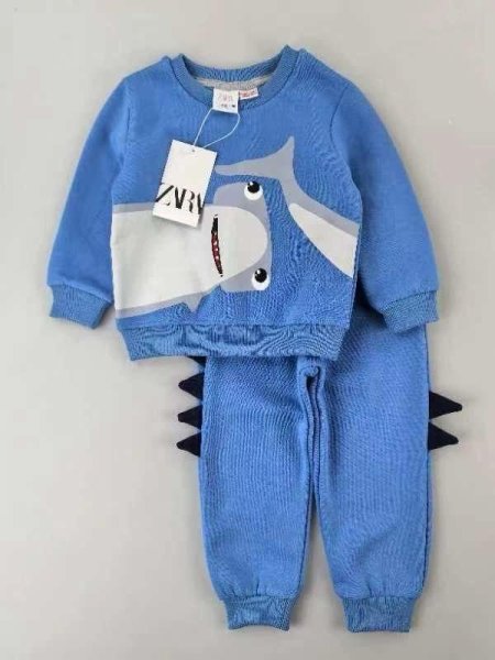 بجاما ولادي باللون الأزرق لأعمار ٢-٨ سنوات